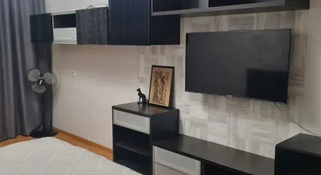 Na Pereulke Peskaryova 3/1 Flat, Rezerwuj Apartament Hotele w Obwód pskowski z parkingiem, Parking