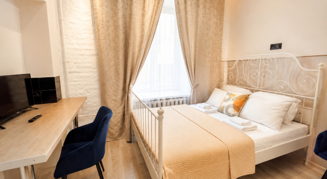 Dvoulůžkový s manželskou postelí Studio a výhledem do dvora Grimerka Living quarters