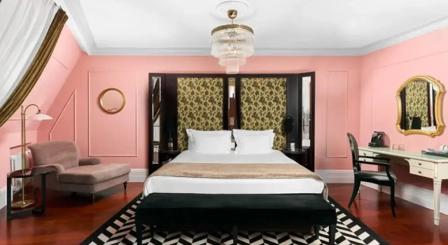 Двухместный номер Семейный с видом на улицу DOM Boutique Hotel by Authentic Hotels