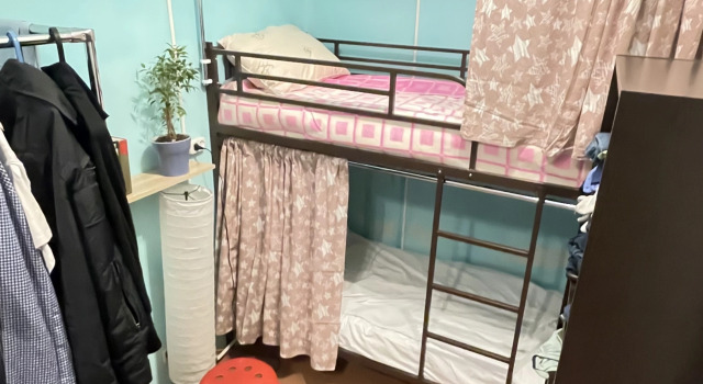 Кровать в общем номере Хостел Судак