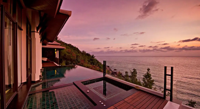 Вилла с бассейном Royal Banyan Ocean с балконом и с видом на океан Banyan Tree Samui