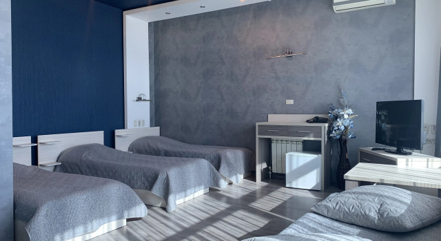Трёхместный номер Comfort с красивым видом из окна Отель Полесье