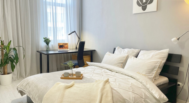 Svetlaya 3 Komnatnaya Kvartira v ZHK Bereg SUNVILLES Apartments, Prenota Appartamento Hotel a Tatarstan con parcheggio, Parcheggio