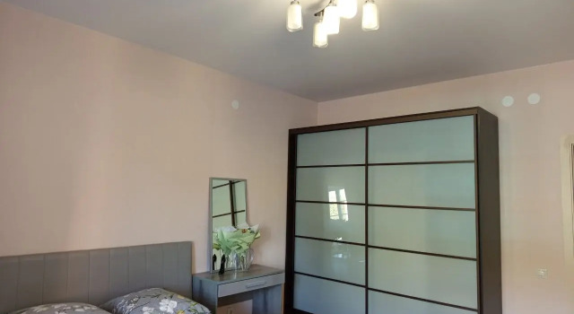 Novaya kvartira v maloetaghnom tihom rayone ryadom c centrom Flat, Rezervovat Apartmán Hotely v Petrohrad s parkováním, Parkování