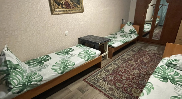 Na Suvorova 30/4 Flat, Rezerwuj Apartament Hotele w Republika Komi z parkingiem, Parking