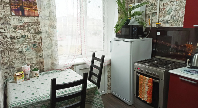 U Kremlya Dvukhkomnatnaya Flat, Prenota Appartamento Sovetsky district 