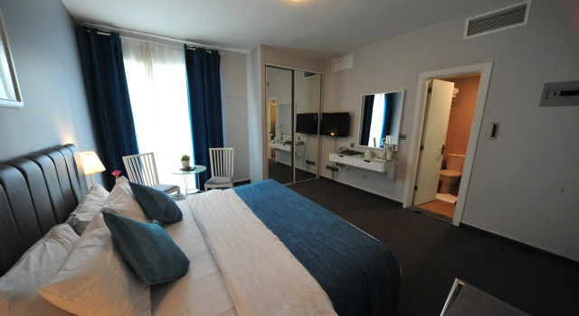 Отель The Conroy Boutique Hotel