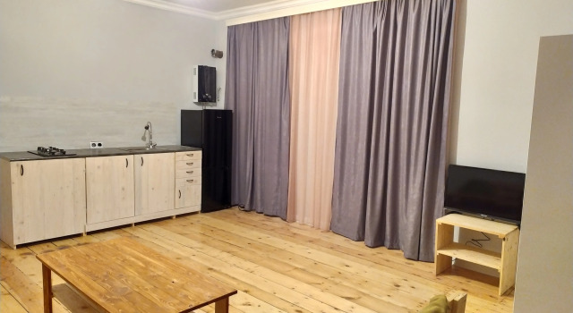 "STAIRS"guest house, Book Condo Hotel Yerevan Armenia, near Yerevan Train Station