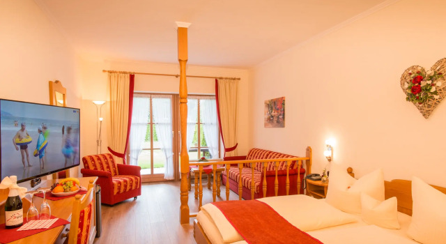 Двухместный номер Comfort Hotel Alpspitz B&B