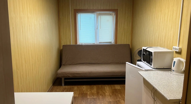 Studii Kazani Ekonom s Individualnymi Udobstvami Apartments, Book Apartment Vakhitovsky district Kazan