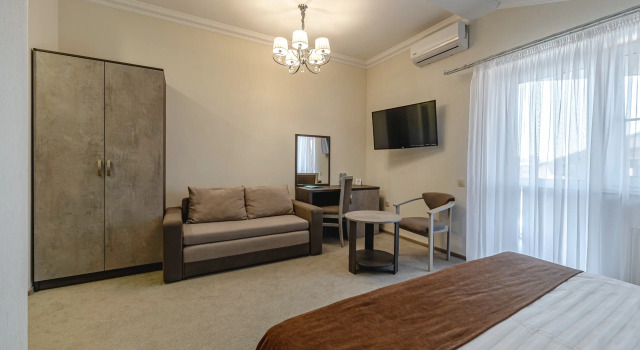 Четырёхместный номер Comfort Отель Rinn Rise