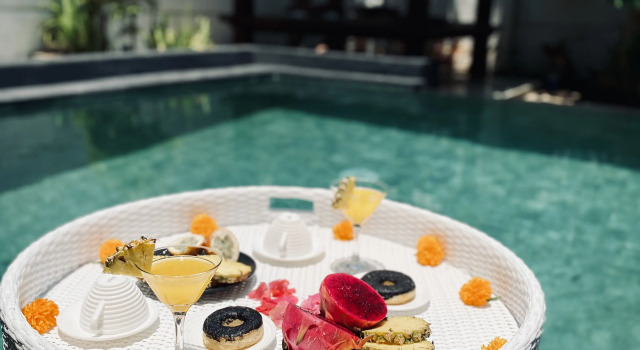 Villa with Amazing Pool and Rooftop Sun Terrace, Villa, Rezerwuj Willa Hotele w Badung z parkingiem, Parking