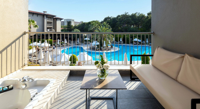 Номер Jacuzzi Deluxe с балконом Barut Hemera - Ultra All Inclusive