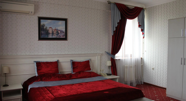 Четырёхместный люкс Comfort с красивым видом из окна Апарт-Отель SHE