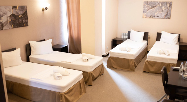 Четырёхместный номер Superior Richmind Hotel
