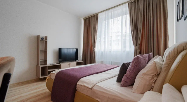 Апартамент UNO APART на Степана Разина 2 40 м²  2 кровати, Забронировать Апартаменты/квартира Отели Городского округа Екатеринбурга - Северный управленческий округ с парковкой, Парковка