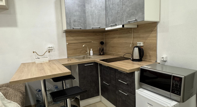 Uyutnaya Studiya V Samom Razvitom Rayone Kazani Flat, Prenota Appartamento Hotel a Tatarstan con parcheggio, Parcheggio