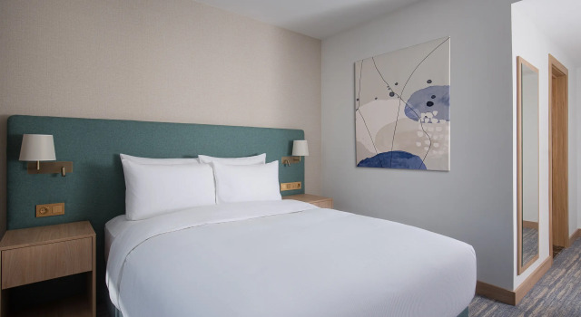 Deluxe Doppel Zimmer DoubleTree by Hilton Shymkent