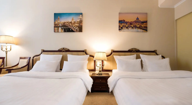Family room with city view Rooms Butik Hotel