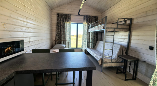 Tryokhmestny s Terrasoy u Ozera Ilmen (dom 11) Private house, Rezervasyon Tatil Evi Retlyo 