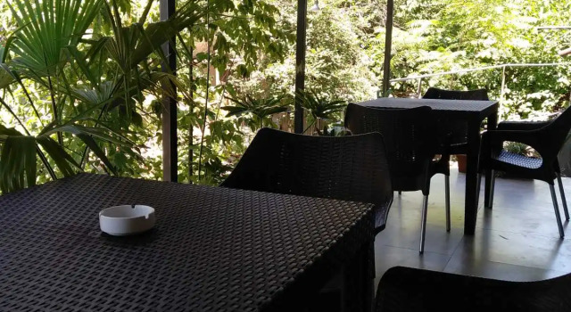 Riverside Hotel, Забронировать Гостевой дом Недорогие отели Еревана, рядом с Голубая мечеть, недорого