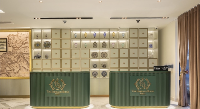 Отель The Emerald House Lisbon, Curio Collection By Hilton