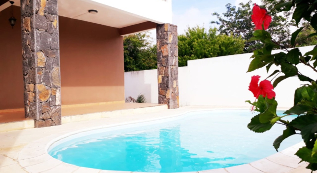 Twenty Foot Villa, Rezervovat Vila Hotely v Pereybere s bazénem, Bazén