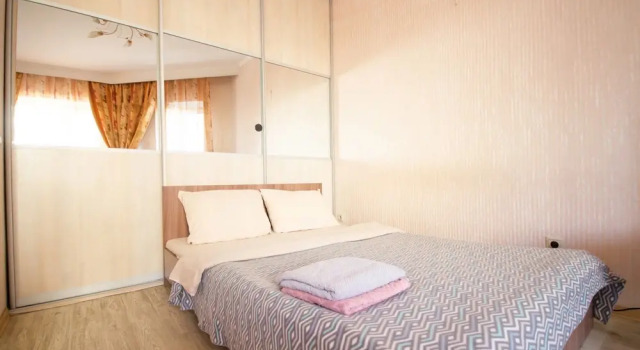 Odnokomnatnye Na Varshavskoy 23/2 Apartments, Book Lejlighed Moskovskiy district Sankt Petersborg, nær Elektrosila Metro Station
