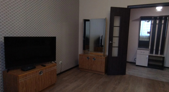 Dvushka Na Bushueva 6 Flat, Prenota Appartamento Hotel a Tyumen Region con parcheggio, Parcheggio