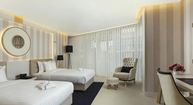 Люкс с террасой Ramada Hotel & Suites Sisli