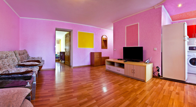 Apartment Lessor 203 Apartments