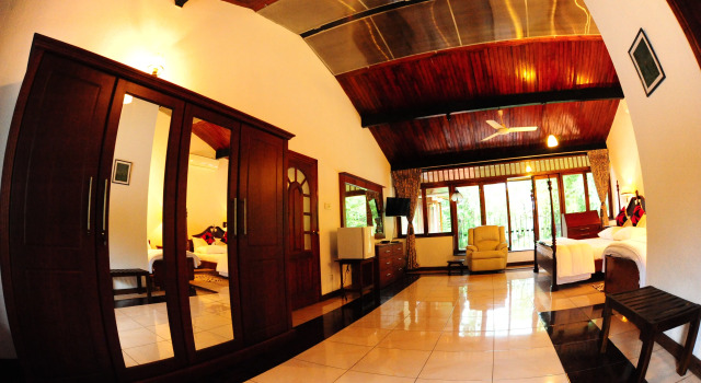 Люкс с балконом Colombo Villa
