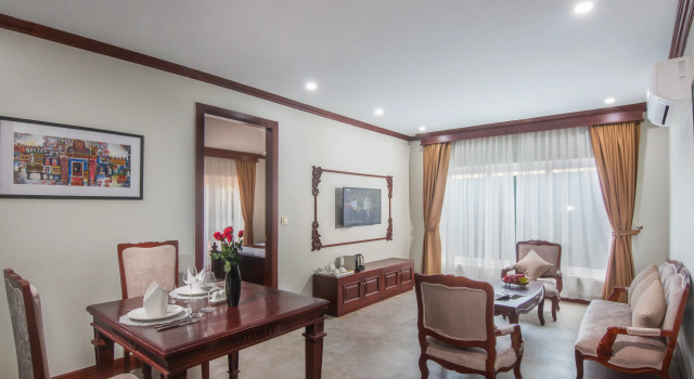 Семейный люкс с балконом Отель Anachak Angkor Residence