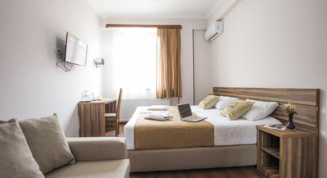 Dayroom Art Hotel, Book Hotel Hotels in Tbilisi Region with a Pool, Swimming Pool