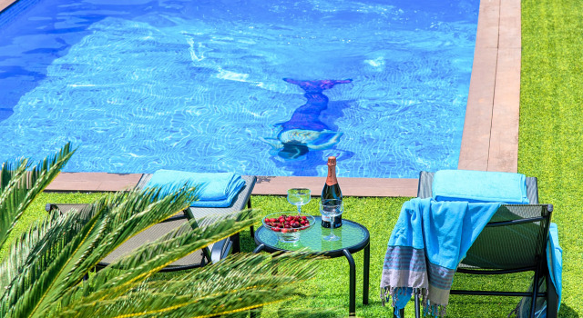 Вилла Chania City Heated Pool