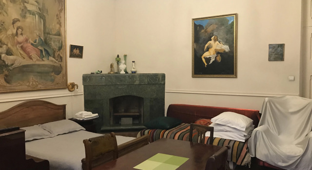 Номер Standard Gutsa Artists Mini-Hotel