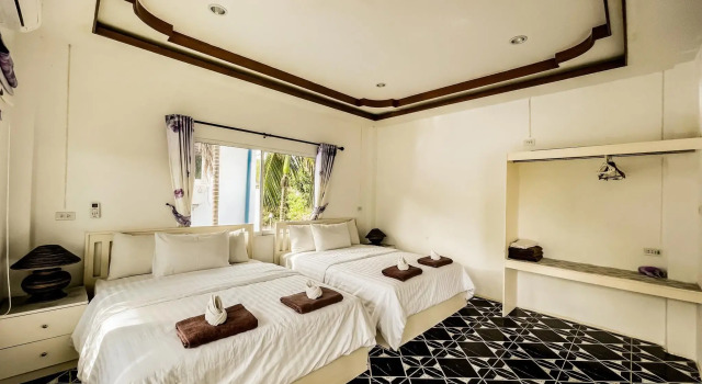 Пятиместный семейный люкс с балконом и с видом на море Отель The Light House Resort - Kohlarn