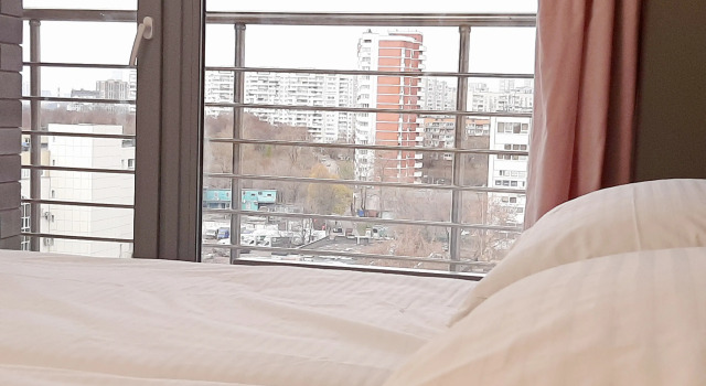 Loft 5 Minut Ot Metro Apartments, Book Apartment Hotels in VAO Area with Parking, Parking