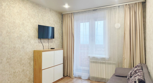 Studiya na Tomskoj 8, Prenota Hotel Hotel a Chitinsky District con parcheggio, Parcheggio