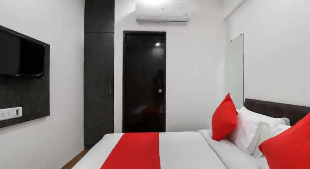Peradiot-Vastrapur Hotel, Boek Hotel Vastrapur 
