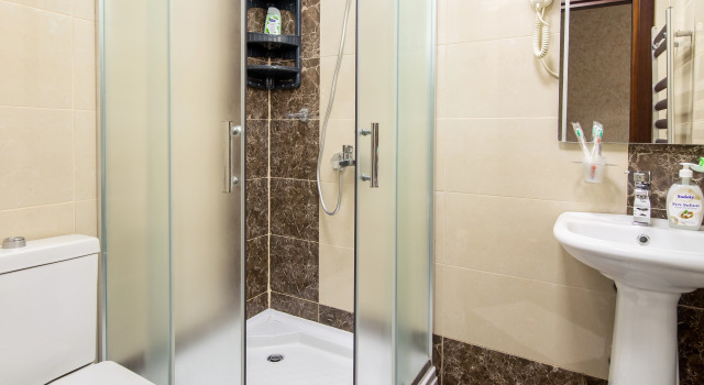 Трёхместный номер Standard с видом на внутренний двор Отель Amea Baku Hotel