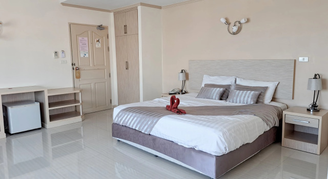 Двухместный полулюкс с видом на город Thipurai City Hotel