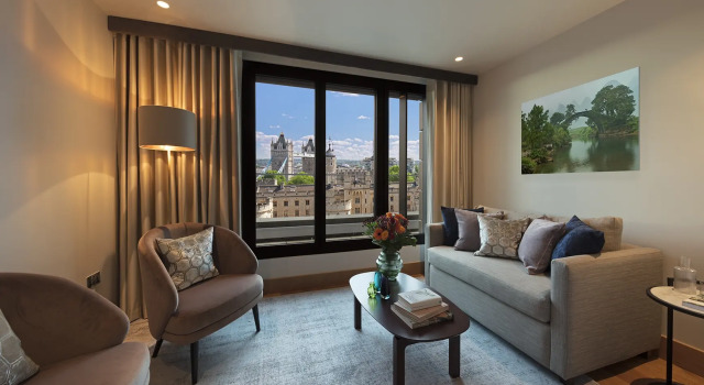 Люкс Executive Отель Tower Suites by Blue Orchid