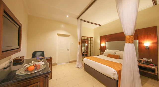 Номер Deluxe с балконом и с красивым видом из окна Курортный отель Muthu Lake Naivasha Country Club, Naivasha