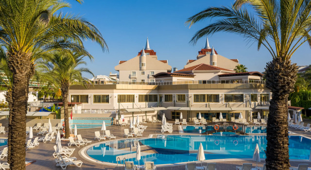 Aydinbey Famous Resort - Ultra All Inclusive