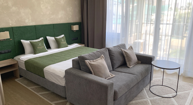 Двухместная студия-апартаменты Классик с балконом Апарт-отель Sensa Room