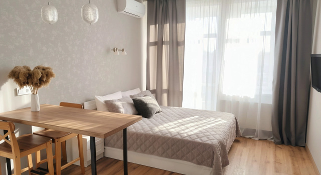 Novaya Studiya V Samom Serdtse Yaroslavlya Tsentr Ryadom Zh/d Vokzal Flat, Reserva ahora Apartamento Hoteles en Anillo de Oro con aparcamiento, Aparcamiento