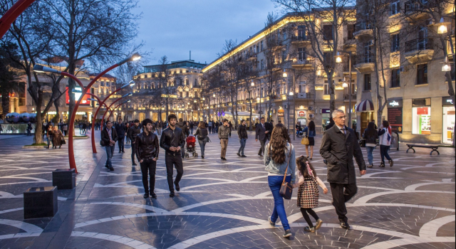 Апартаменты Check-in near Fountain Square, Забронировать Апартаменты/квартира Отели в центре Баку, в центре