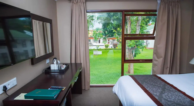 Camera Deluxe Sunbird Lilongwe