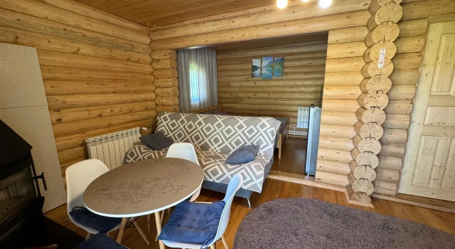 Chalet Eko-Otel Altay Tura, Respublika Altay, S. Onguday, Prenota Chalet Hotel a Repubblica dell'Altaj con parcheggio, Parcheggio